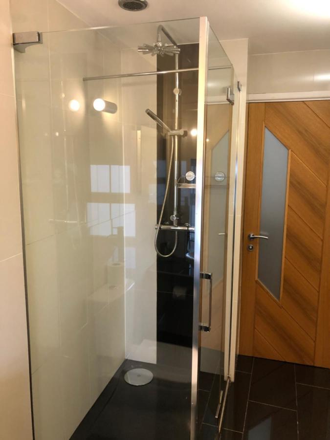 Number 19, Cardigan Apartment Ngoại thất bức ảnh
